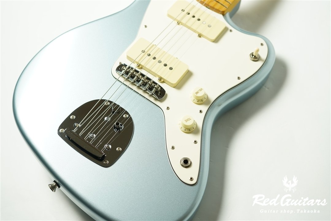 Model JM. Glassy #093 - Ice Blue Metallic